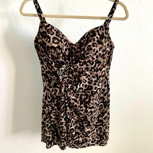 Size 8 M Miraclesuit “Twisted Sisters” Adora Swim Dress